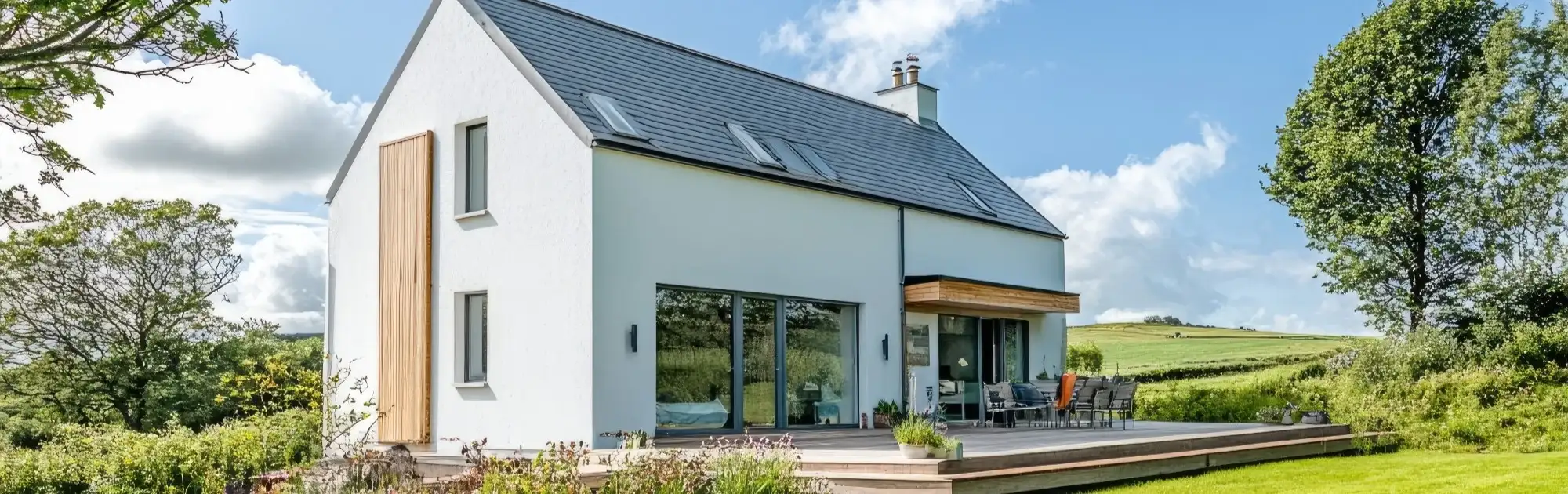 Contemporary White House - Exterior